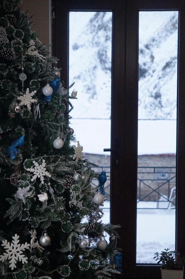 Hotel Elegant Stepancminda Zewnętrze zdjęcie
