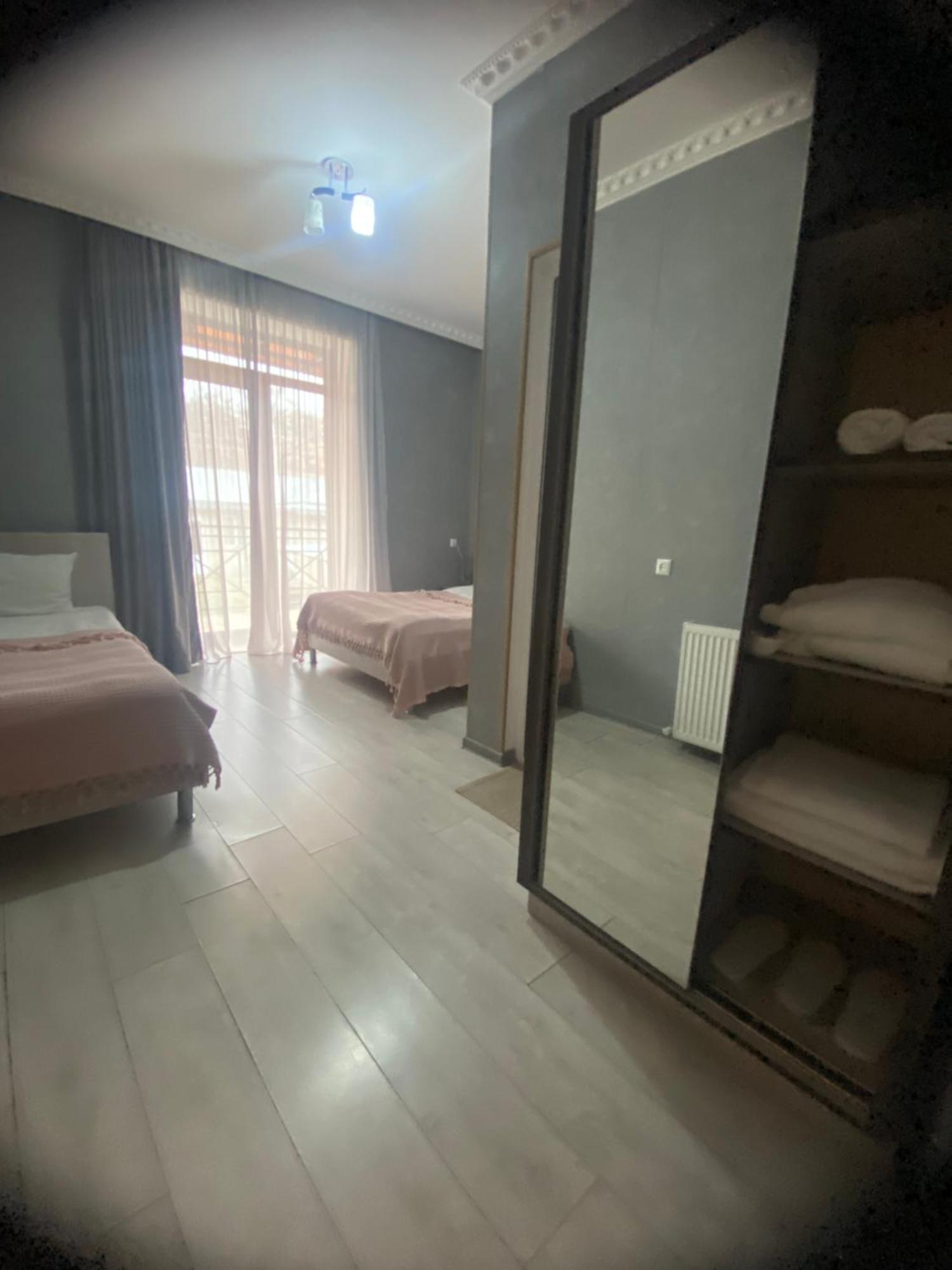 Hotel Elegant Stepancminda Zewnętrze zdjęcie