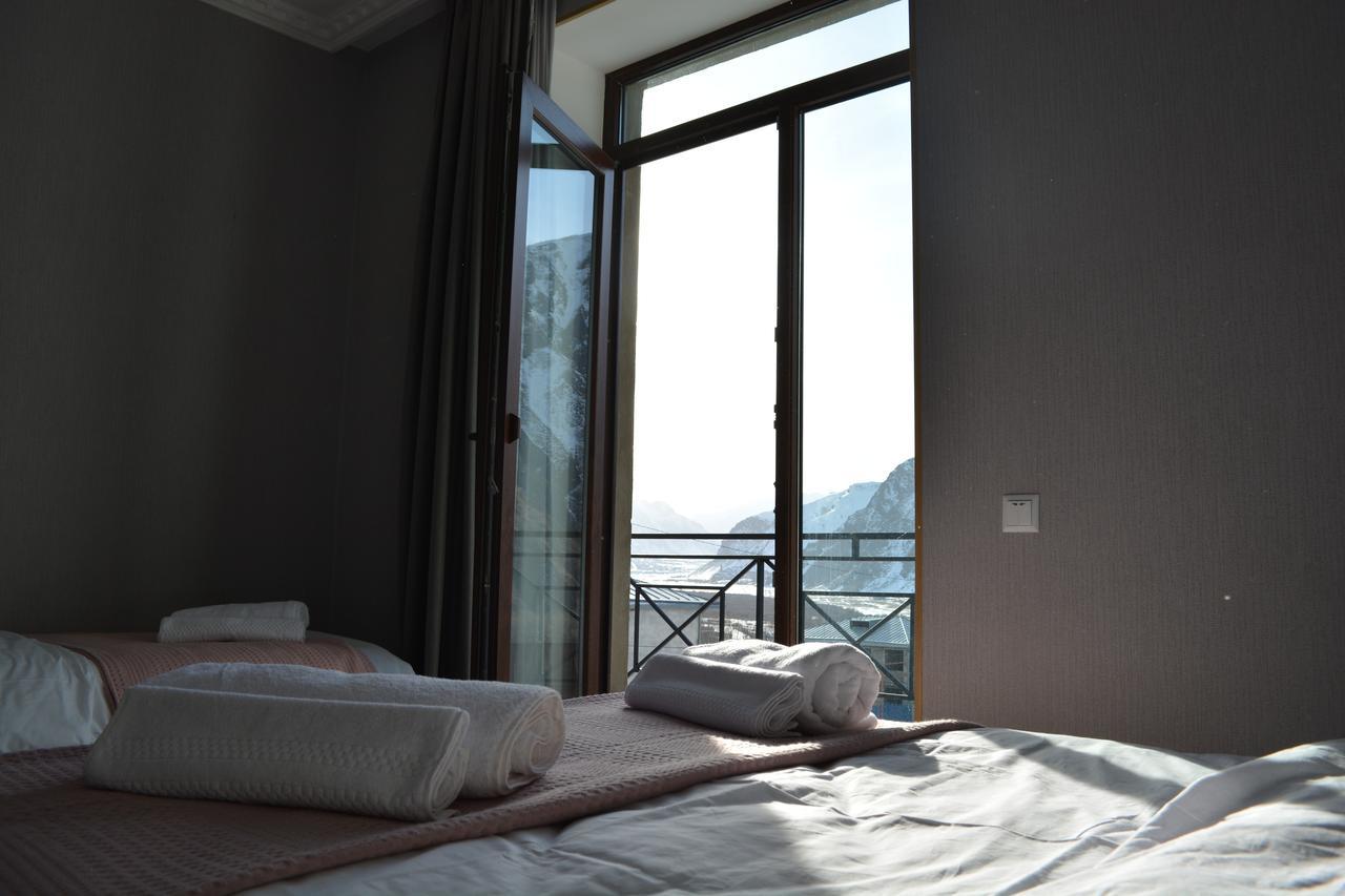 Hotel Elegant Stepancminda Zewnętrze zdjęcie