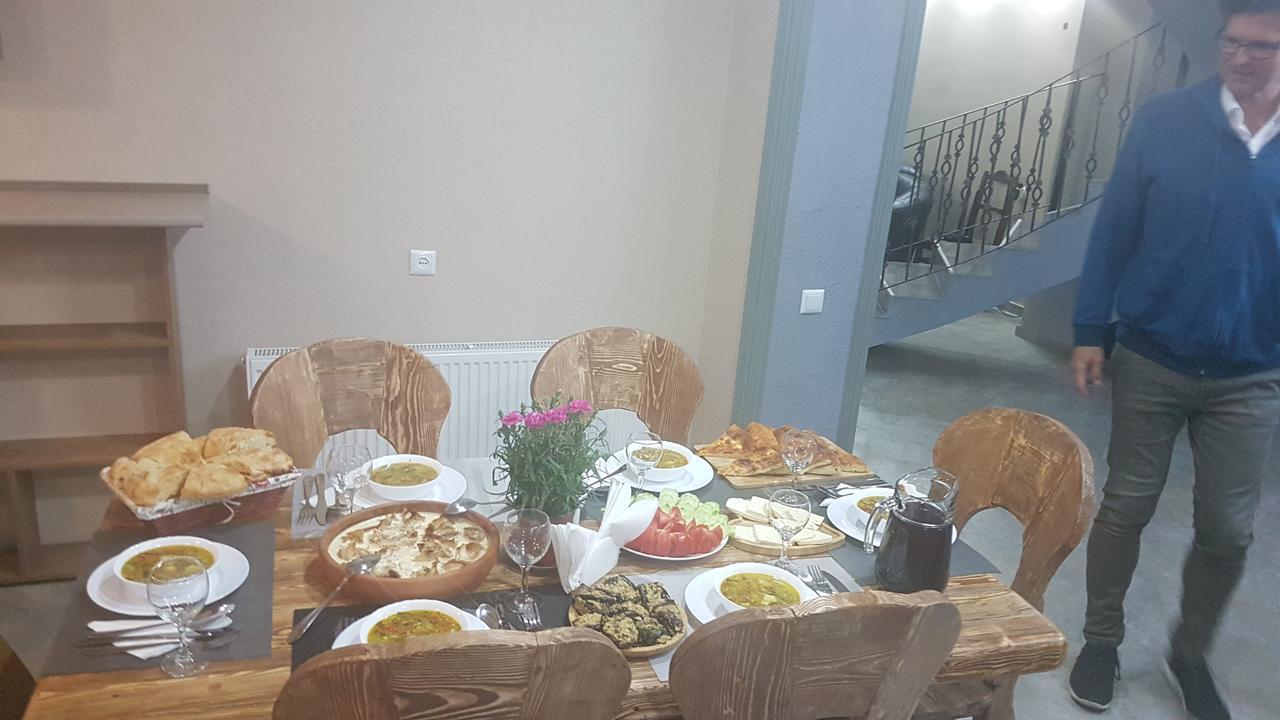 Hotel Elegant Stepancminda Zewnętrze zdjęcie